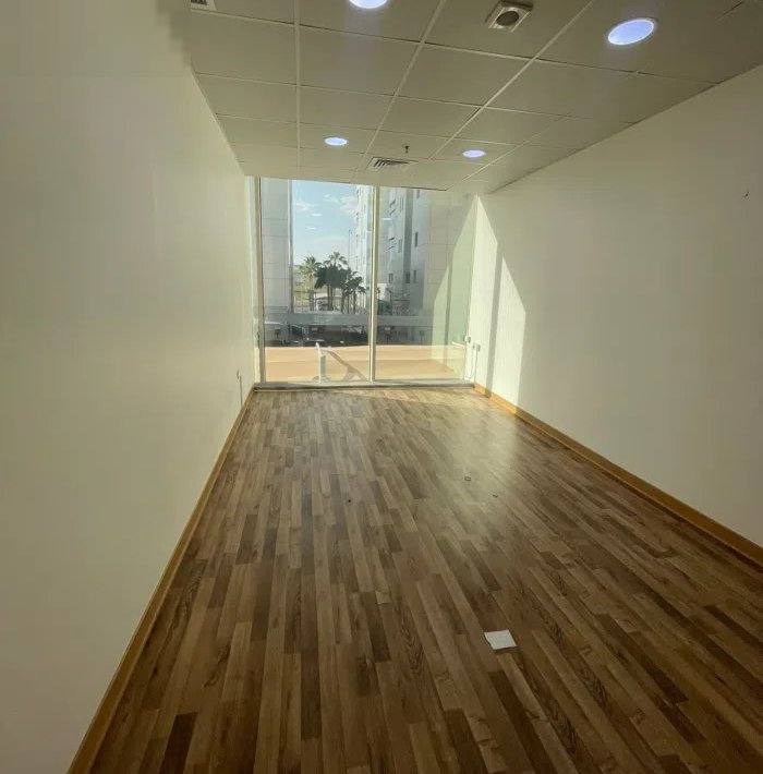 للايجار مكتب 30 متر فى شرق متشطب