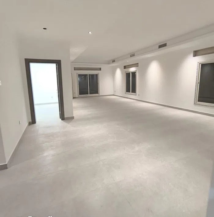 400 m2 More than 6 bedrooms Townhouse for Rent in Al Jahra Matla'