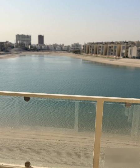 Two-room apartment with a hall, sea view, and a shared swimming pool.