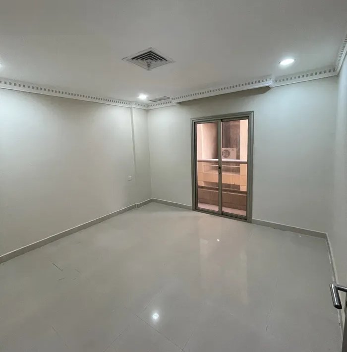1000 m2 Studio Apartments for Rent in Al Ahmadi Mangaf