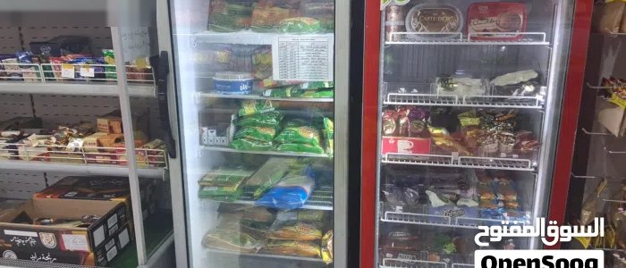محل خضروات وفاكهه ومواد غذائية للبيع بكامل تجهيزاته وجاهز للعمل لعدم التفرغ