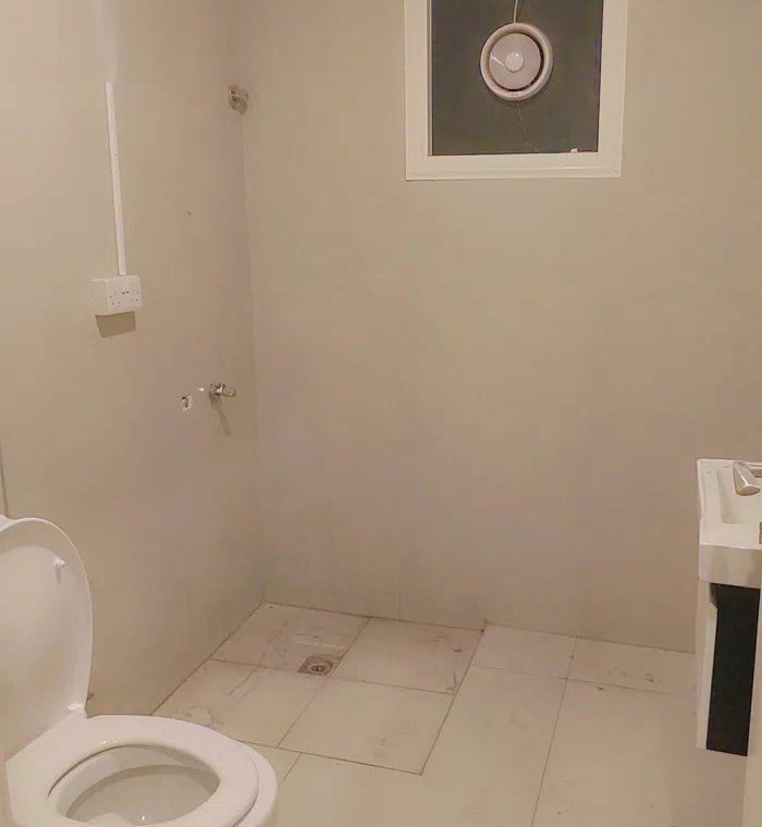 صالون نسائي بدون أغراض موقع متميز جدا