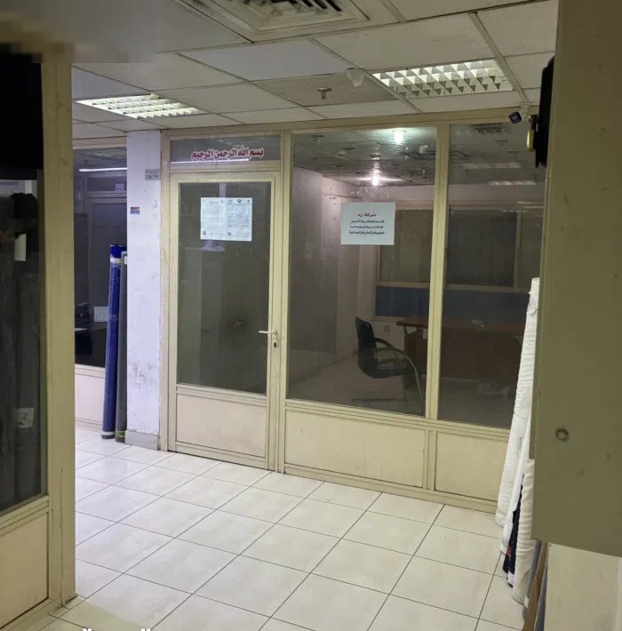 محل للإيجار من المالك مباشرةً  في الفحيحل على البحر بجوار جراند هايبر  بجوار الكوت منطقة مميزة