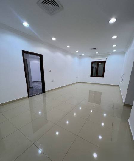 Apartment in Omariya