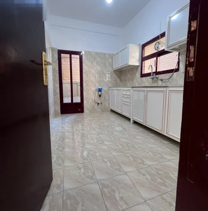 60 m2 2 Bedrooms Apartments for Rent in Hawally Salmiya