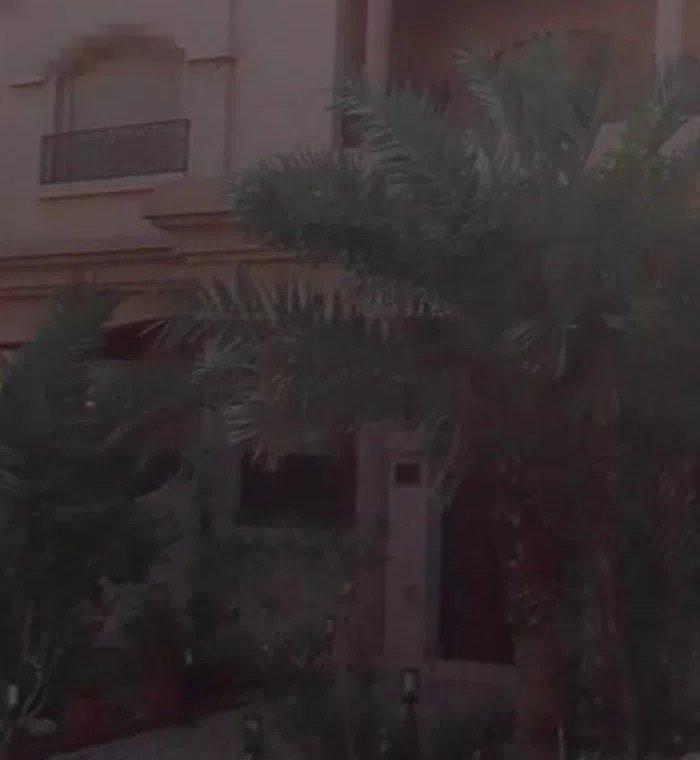 1000 m2 More than 6 bedrooms Villa for Sale in Kuwait City Adailiya