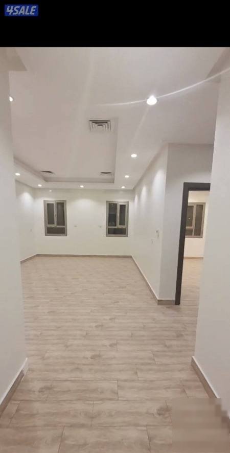 Apartment in West Abdullah Al-mubarak