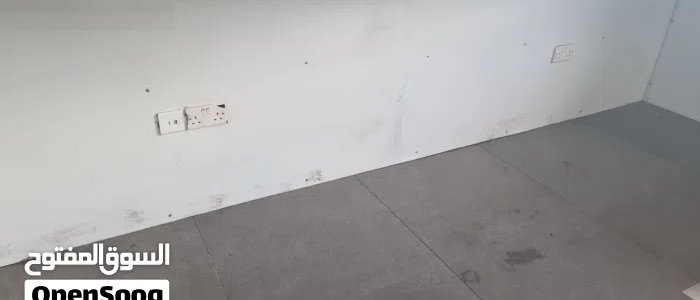 للايجار محل بحولي موقع مميز مساحة المحل 25 متر  Shop for rent in Hawally, prime location, shop size