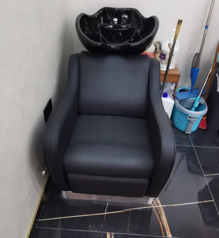 للبيع صالون رجالي