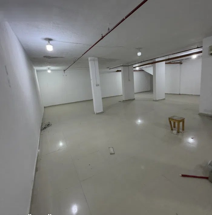 للايجار مخزن نزلة درج