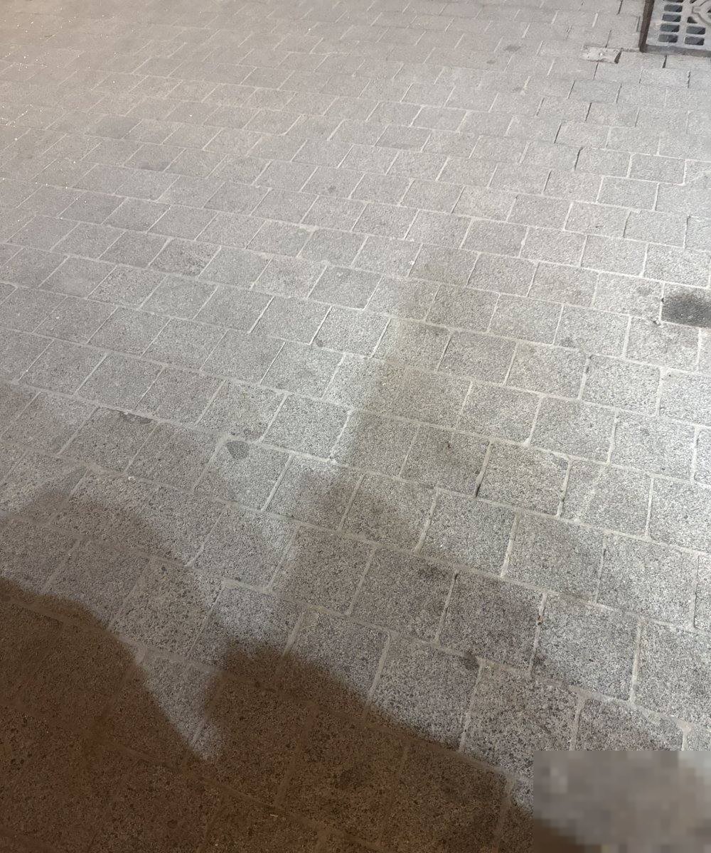 For rent studio room with bathroom