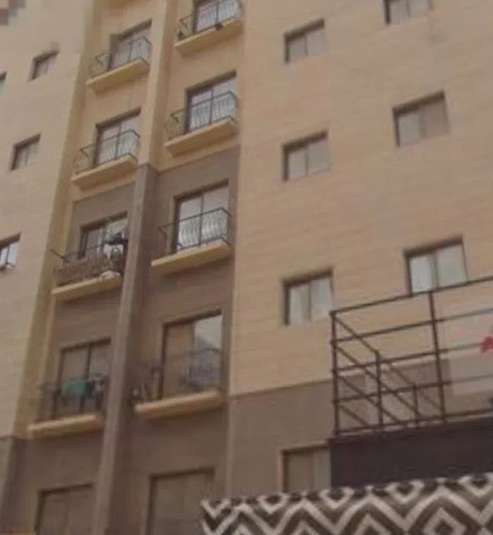  Building for Sale in Farwaniya Jleeb Al-Shiyoukh