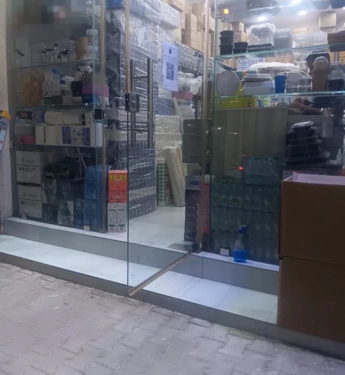 للبيع محل باسوق القرين