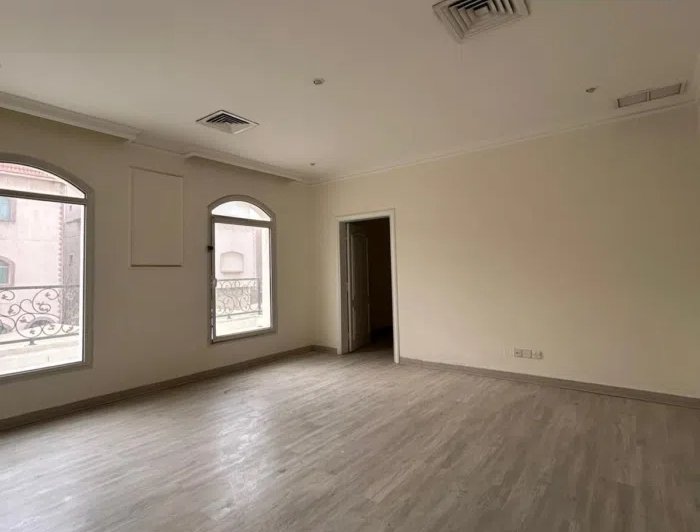 1 m2 More than 6 bedrooms Villa for Rent in Farwaniya Abdullah Al-Mubarak