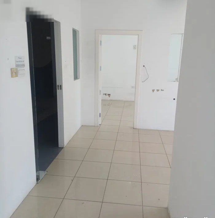 لايجار مكتب في برج تجاري بمنطقه الصالحيه