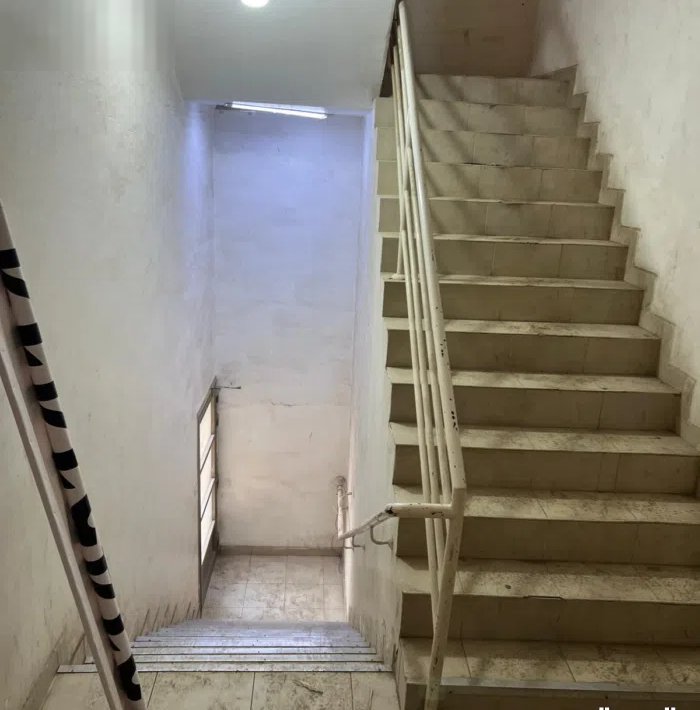 للإيجار بالرى 2 محل تجارى مع ميزانين ادارى