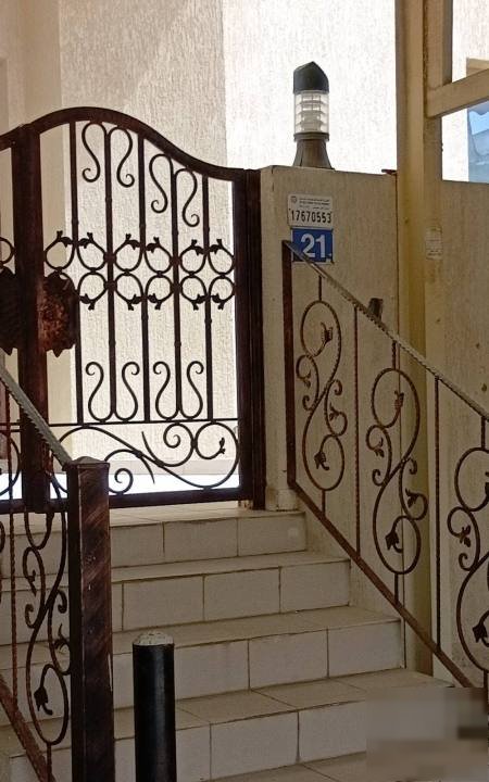 For rent ground floor Diwaniya hall Four rooms Four bathrooms yard