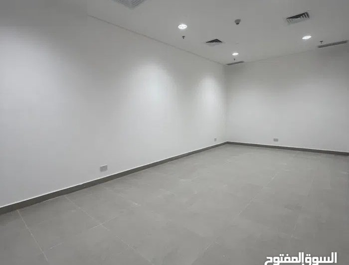 مكاتب تجارية مع فترة سماح للإيجار في القبلة
