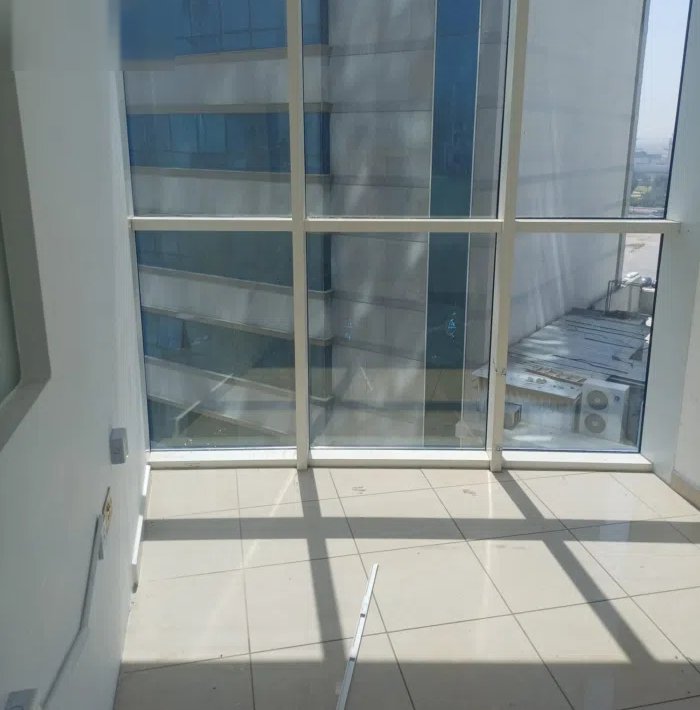 لايجار مكتب في برج تجاري بمنطقه الصالحيه