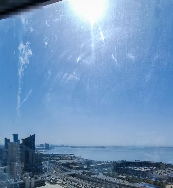 للايجار ادوار في العاصمـــــة مع اطلالــــــــة بحريــــــــة ومع 3 شهـــــــور مجانـــــــــــــاً