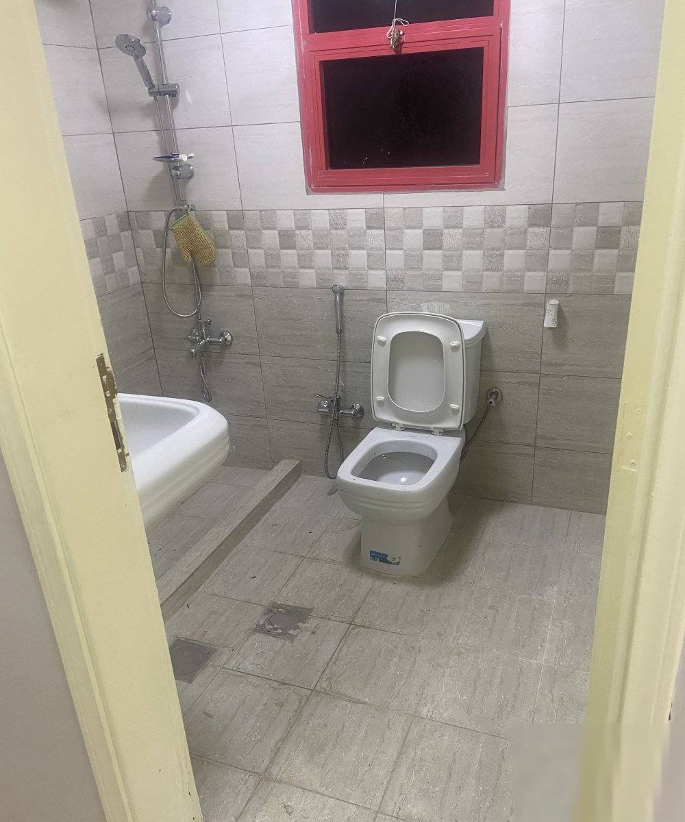 Office room and hall and kitchen and bathroom the second floor equivalent shops gold