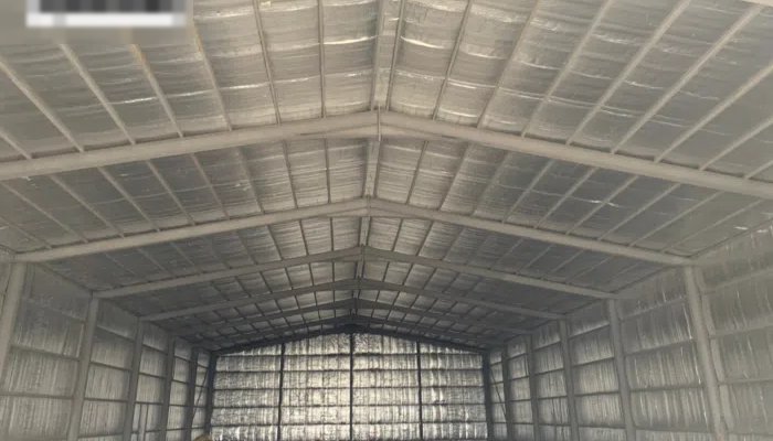 للايجار مخزن مساحة مختلفة بامغرة والصليبية والشويخ تصلح لجميع الانشطة