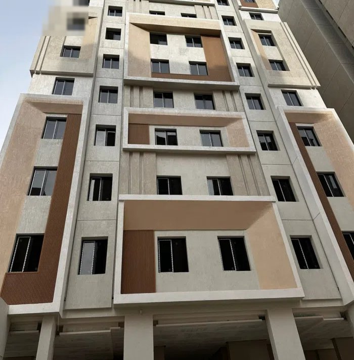 دور كامل تجاري للايجار في الرقعي