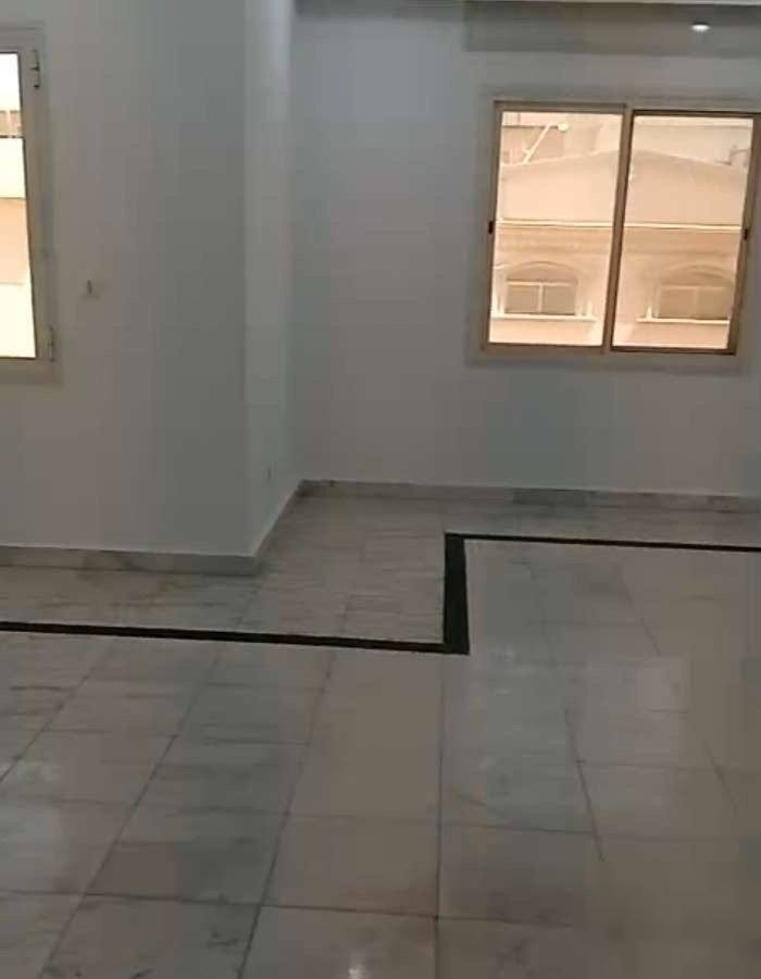 For rent in Salwa, a floor consisting of 4 master rooms