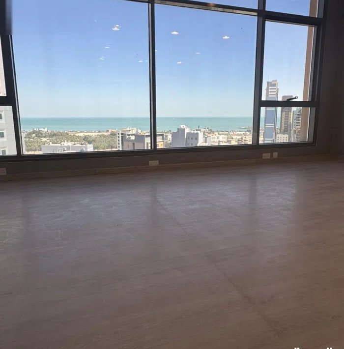 مكاتب للإيجار مساحات مرنه و إطلاله بحريه