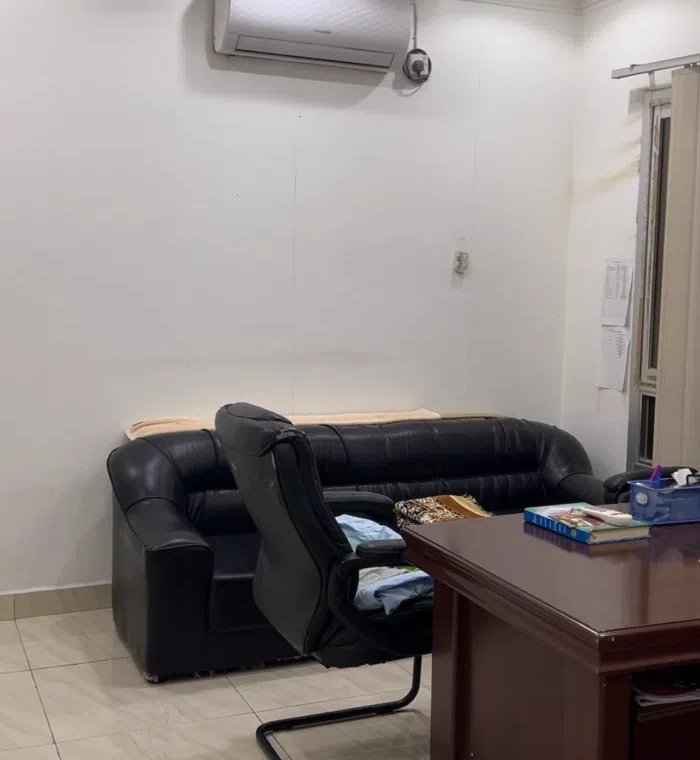 مكتب للتنازل بمنطقه الفحيحيل