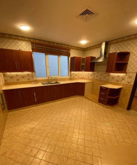 Apartment in Rumaithiya