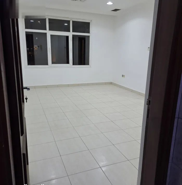 80 m2 3 Bedrooms Apartments for Rent in Hawally Hawally