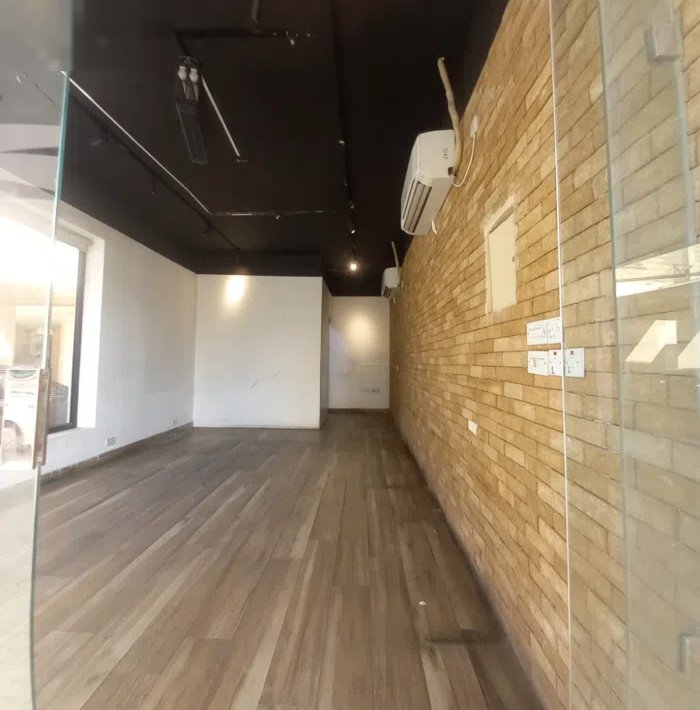 محل للايجار بالسالمية شارع حمد المبارك موقع متميز علي شارع عمومي بدون عمولة من المالك مباشرة