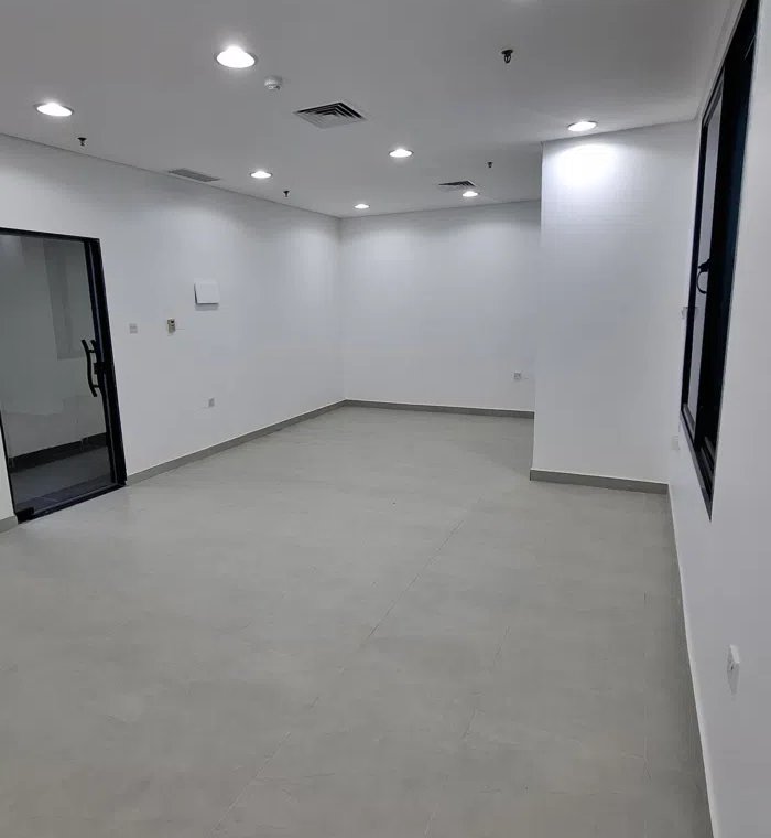 مكاتب للايجار في الفروانيـــة مع 3 شهــــــــــور مجانــــــــــــاً