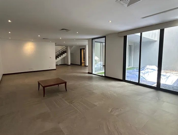 1 m2 5 Bedrooms Villa for Rent in Hawally Rumaithiya