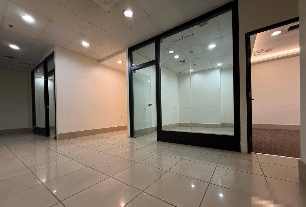 Office in Sharq
