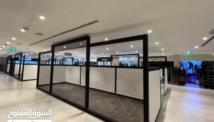 محلات للايجار في مجمع راقي بالقبلة بمساحات واسعة وأسعار تنافسية من المالك مباشرة بدون خلو او عمولة