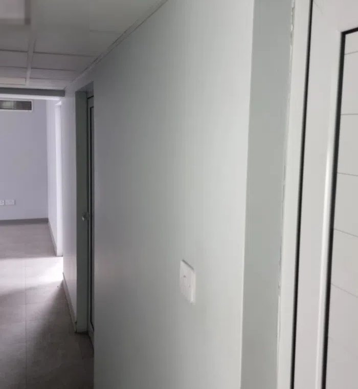 مكاتب للايجار داخل برج راق في منطقة شرق بادوار مختلفة تلدأالمساحات مت 80 متر مربع الي 350 متر