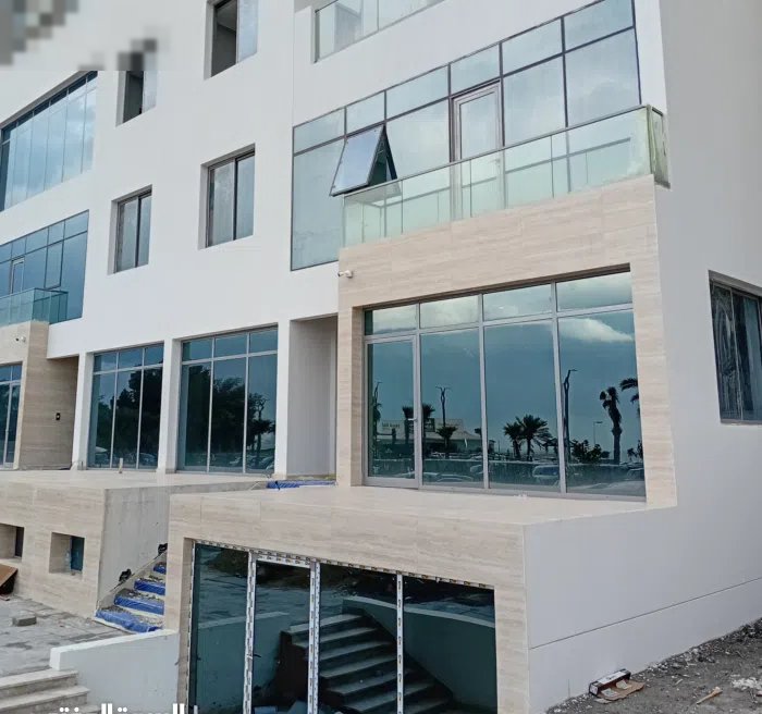 للايجار فيلا تجارية مطل عالبحر