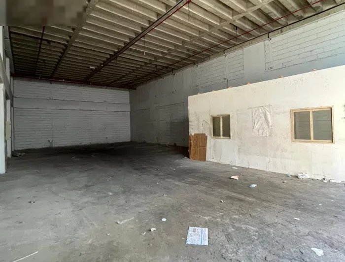 محل حرفي مع فترة سماح للإيجار في الري