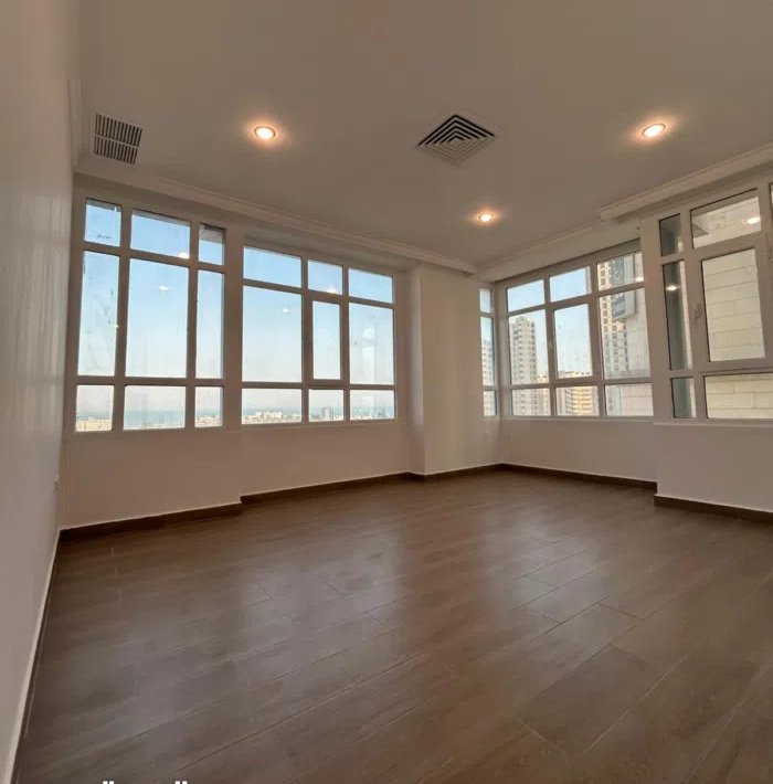 140 m2 2 Bedrooms Apartments for Rent in Kuwait City Bnaid Al-Qar