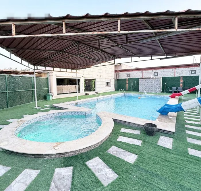 4 Bedrooms Chalet for Rent in Al Jahra Kabd