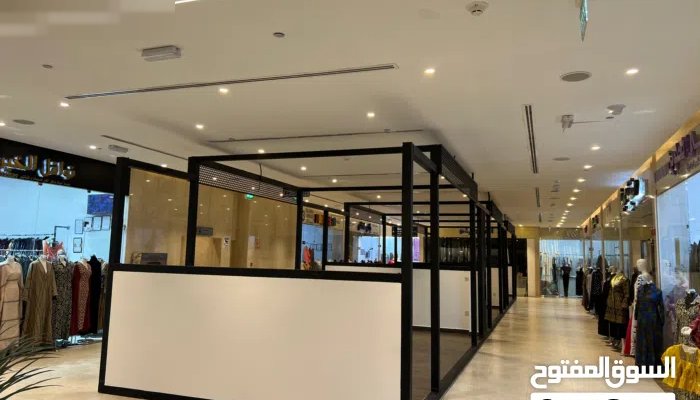 محلات للايجار في مجمع راقي بالقبلة بمساحات واسعة وأسعار تنافسية من المالك مباشرة بدون خلو او عمولة