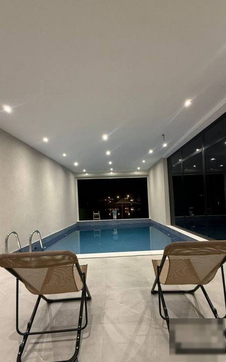 Chalets Al Khiran Awil The third stage with a private pool air conditioning center