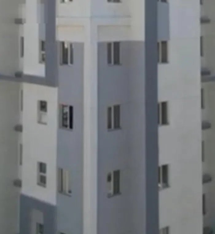  Building for Sale in Farwaniya Jleeb Al-Shiyoukh