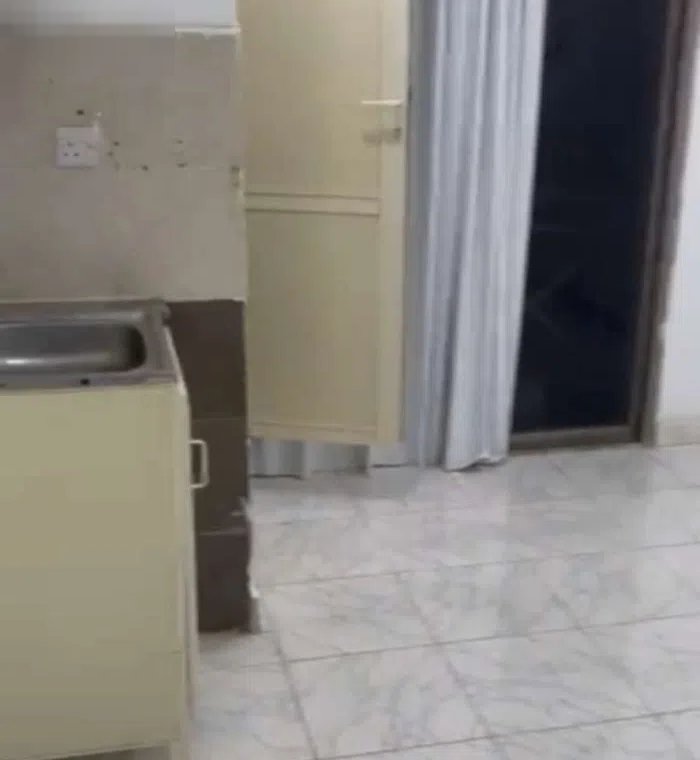 20 m2 Studio Apartments for Rent in Hawally Hawally