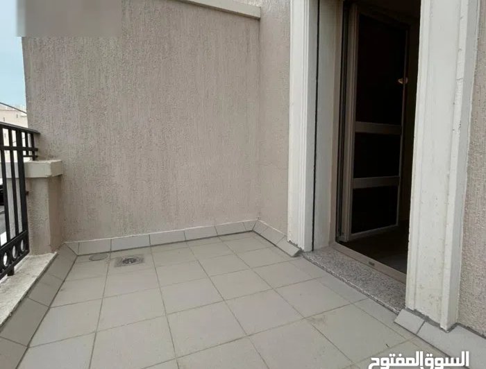1 m2 4 Bedrooms Townhouse for Rent in Hawally Salam