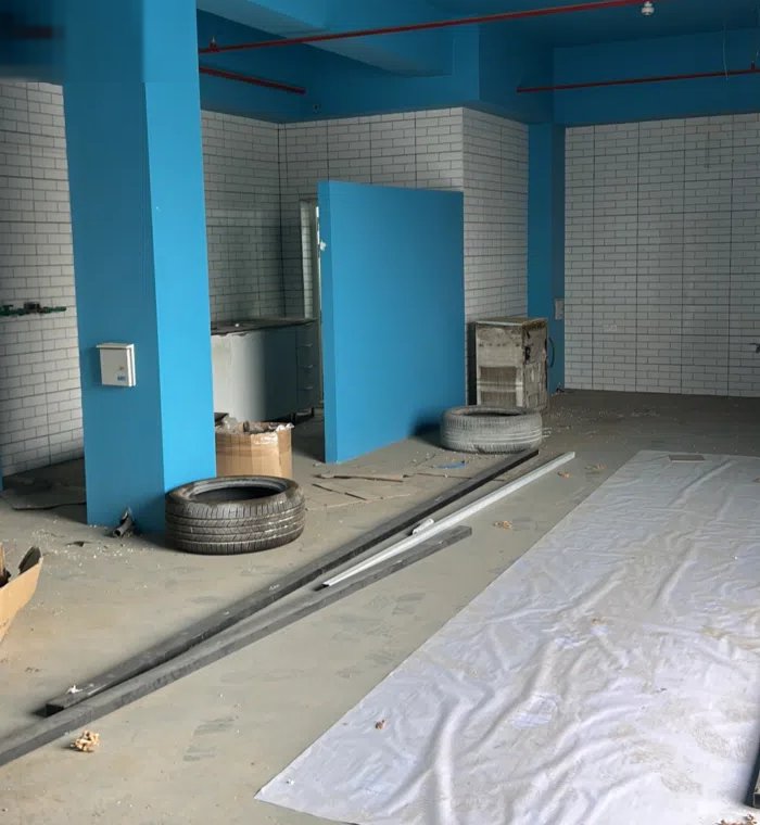 Shop for rent in rai 82 square meters