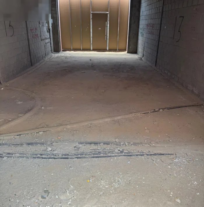 محل للايجار بدون خلو او عموله من المالك مباشرة في الشويخ الصناعية