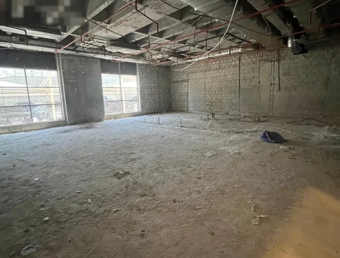 محل تجاري مع فترة سماح للإيجار في القبلة